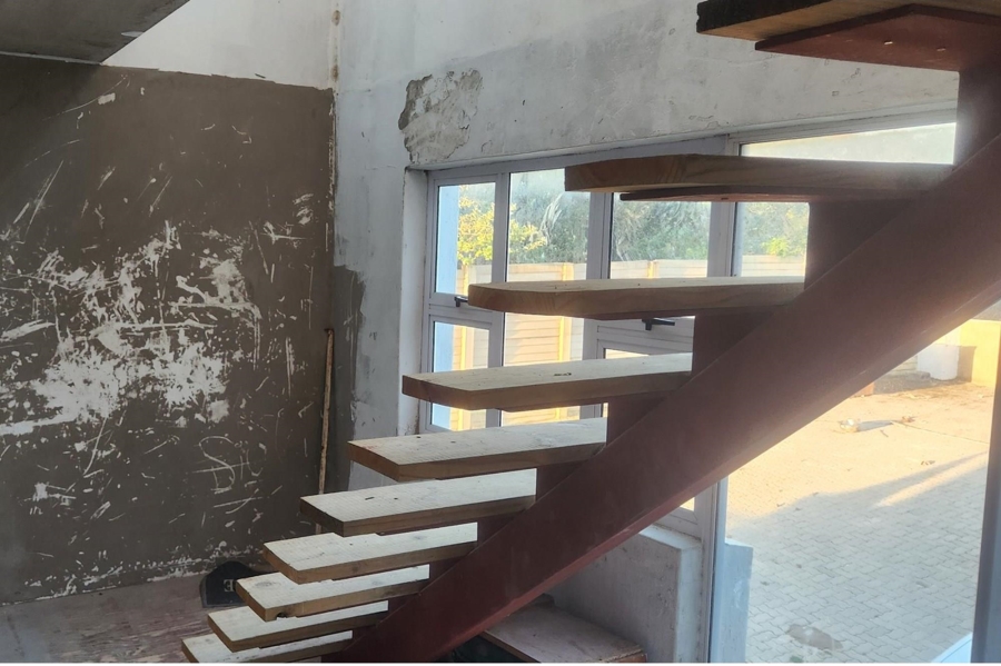 15 Bedroom Property for Sale in Beacon Bay Eastern Cape